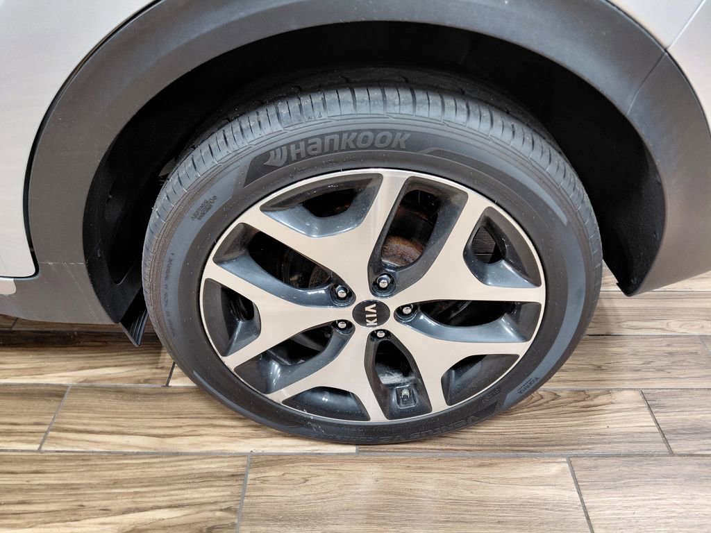 Used 2017 Kia Sportage SX image 11