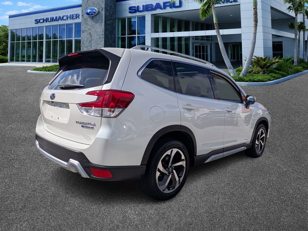 Used 2022 Subaru Forester Touring image 7