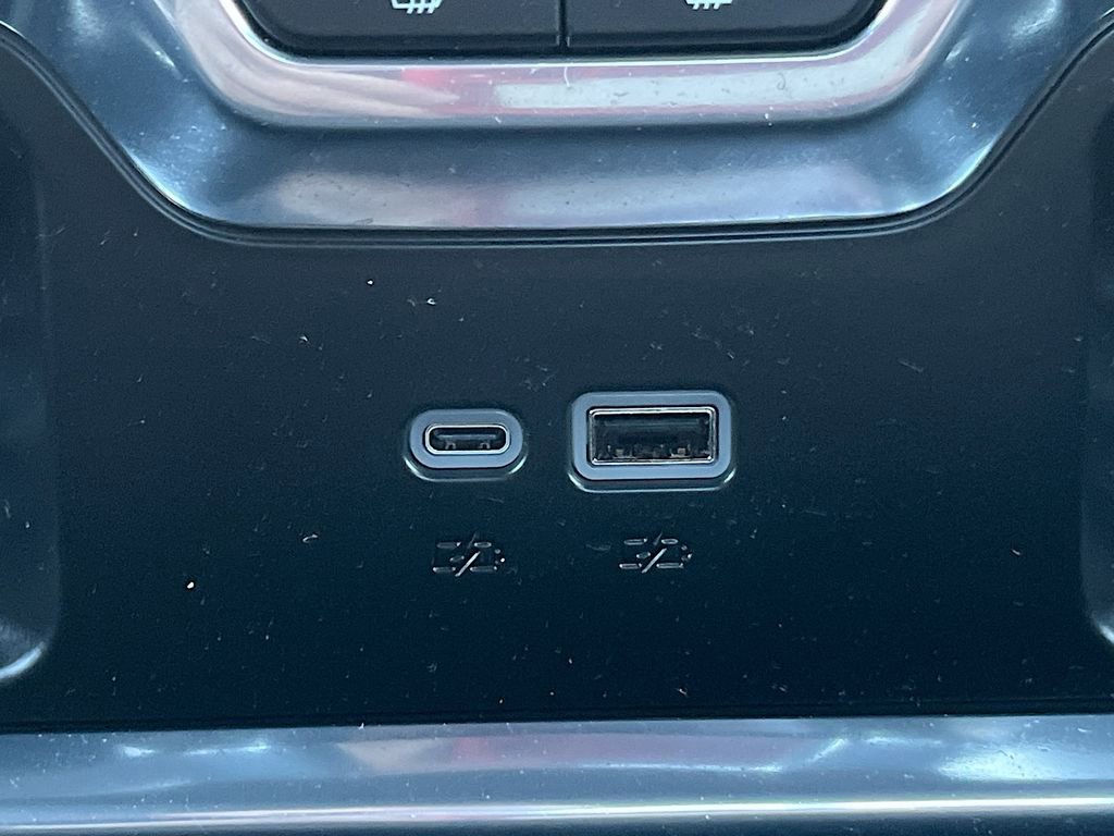 Used 2024 Chevrolet Silverado 1500 High Country w/ High Country Premium Package image 27