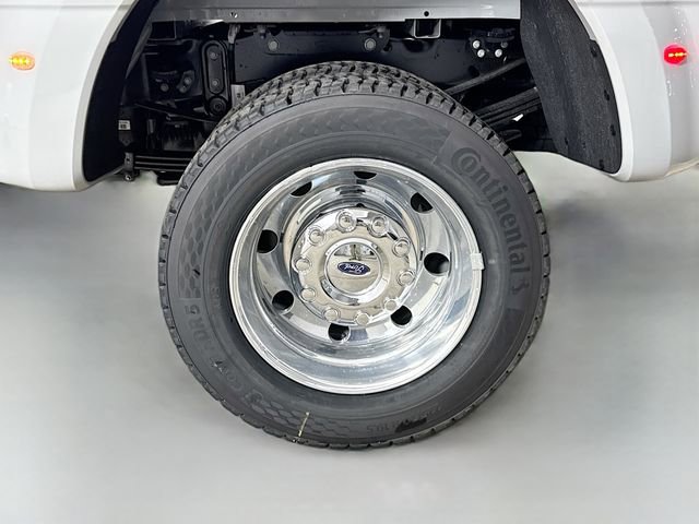 New 2026 Ford F450 Platinum image 33