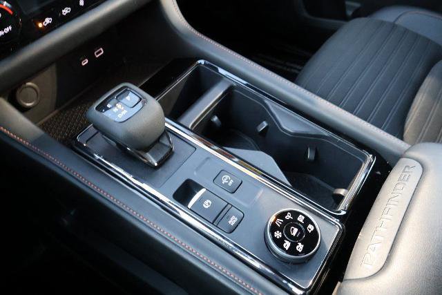 Certified 2025 Nissan Pathfinder Rock Creek image 25