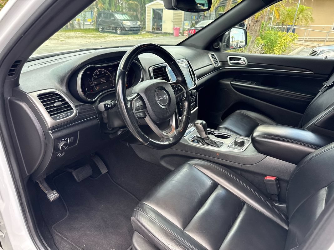 Used 2020 Jeep Grand Cherokee Limited AWD/4WD image 10