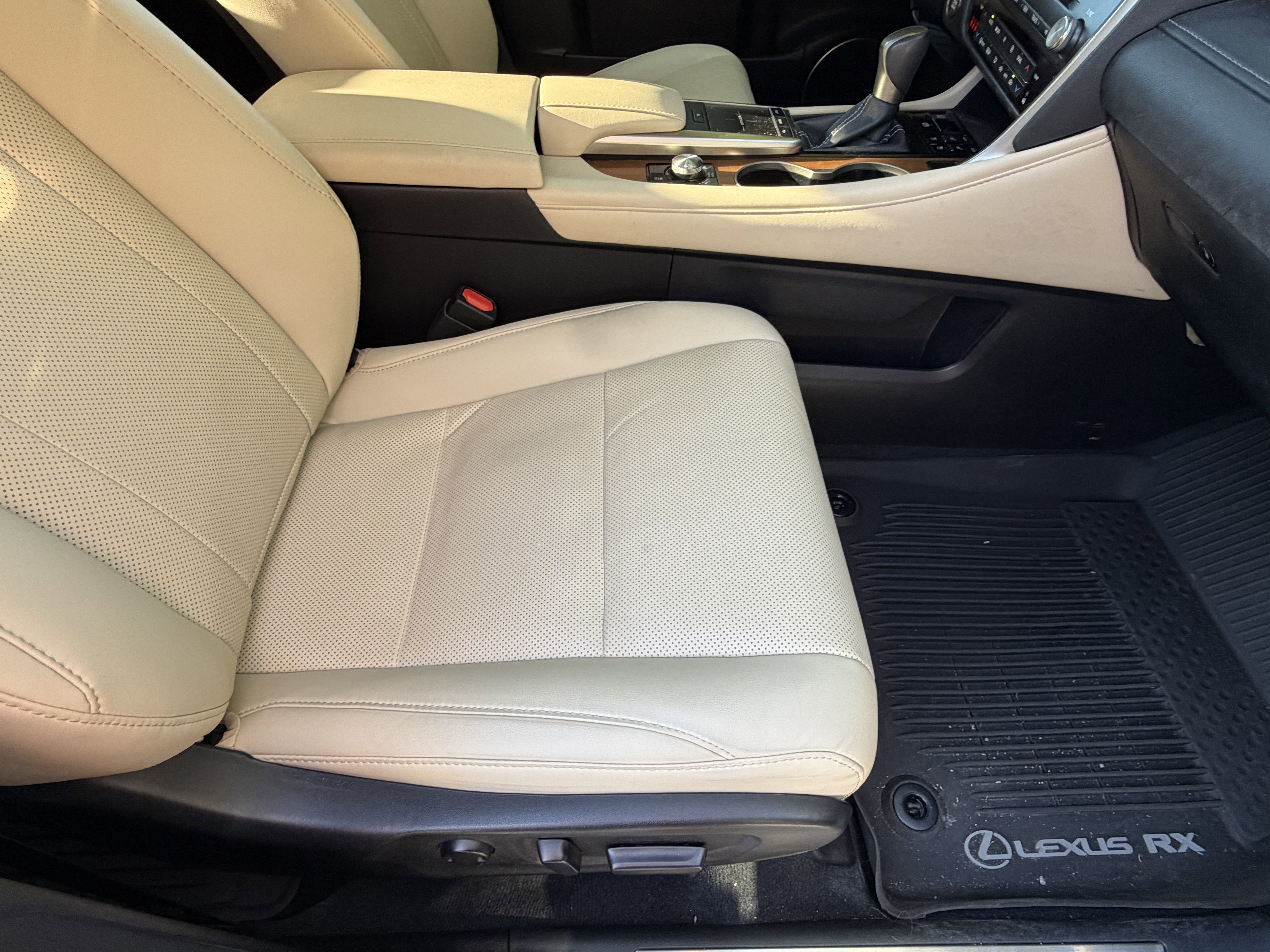 Used 2022 Lexus RX 350 FWD w/ Premium Package image 44