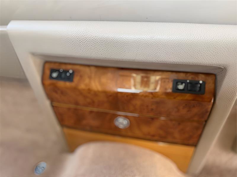 Used 2006 Rolls-Royce Phantom Sedan RWD image 64