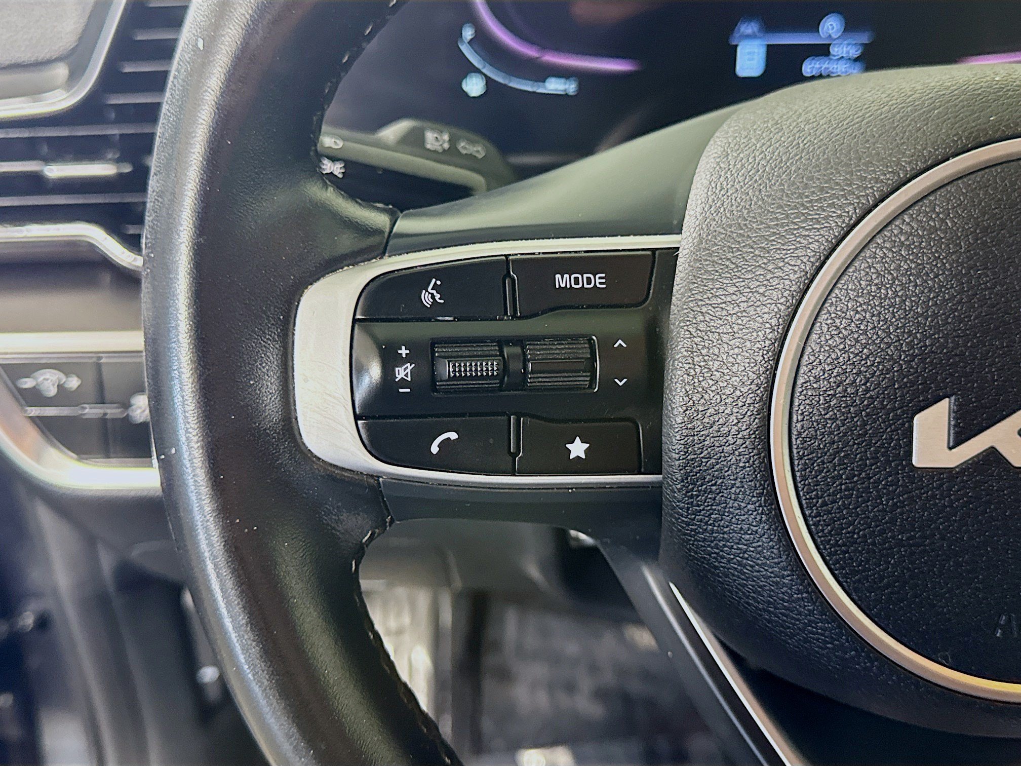 Used 2023 Kia Sportage EX FWD image 14