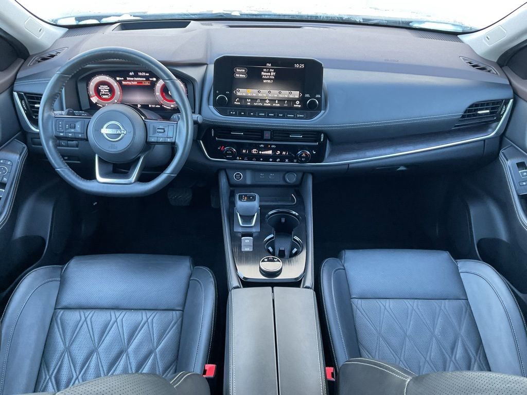 Used 2022 Nissan Rogue Platinum w/ Head-Up Display Package image 16