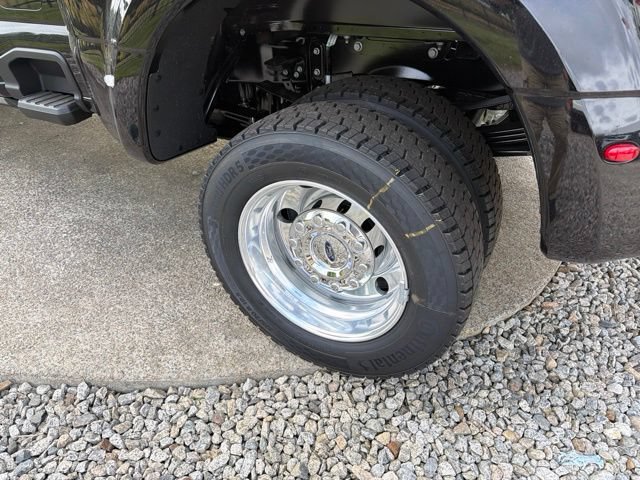 New 2026 Ford F450 Platinum w/ FX4 Off-Road Package AWD/4WD image 7