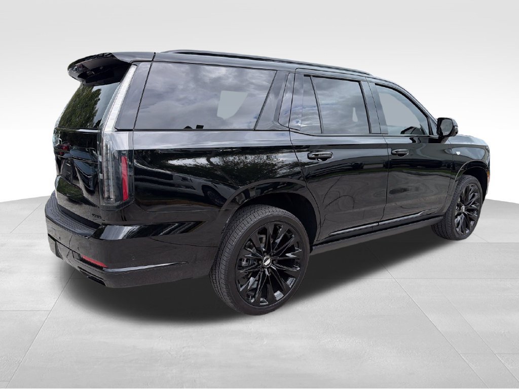 Used 2026 Cadillac Escalade Platinum Sport w/ LPO, ONYX Package AWD/4WD image 7