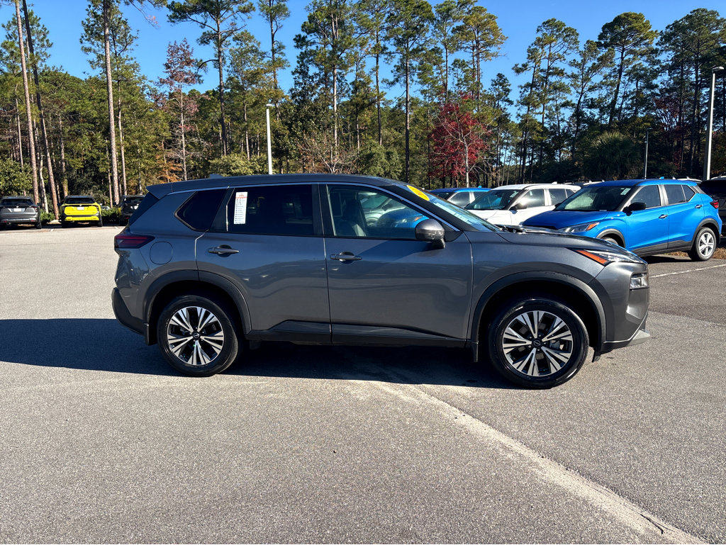 Used 2022 Nissan Rogue SV image 29