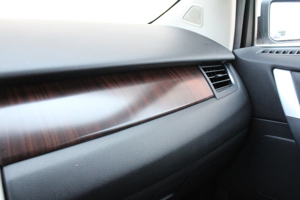 Used 2013 Ford Edge Limited FWD image 19