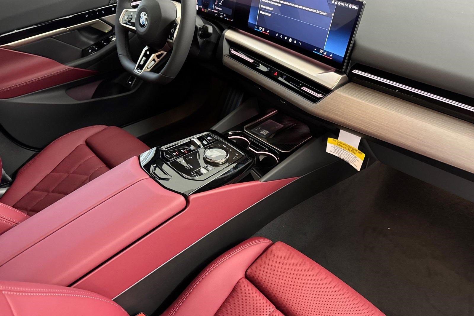 Used 2026 BMW 530i w/ M Sport Package RWD image 28