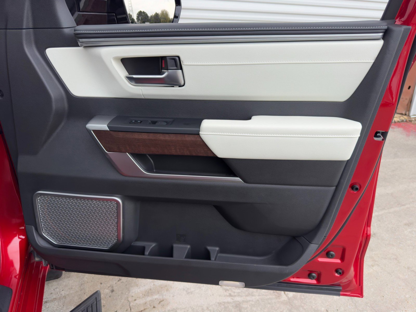 Used 2024 Toyota Sequoia Capstone image 50