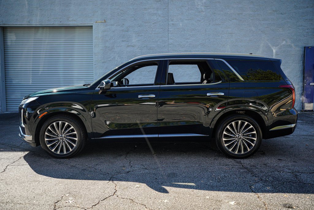 Used 2024 Hyundai Palisade Calligraphy image 9