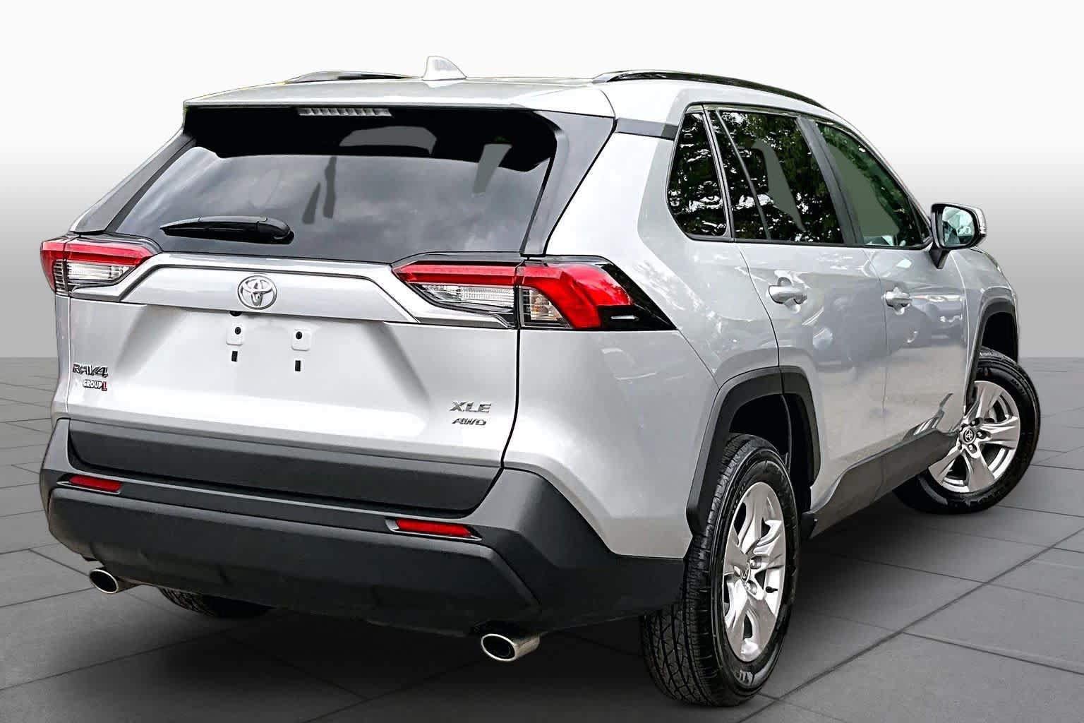 Certified 2025 Toyota RAV4 XLE AWD/4WD image 13