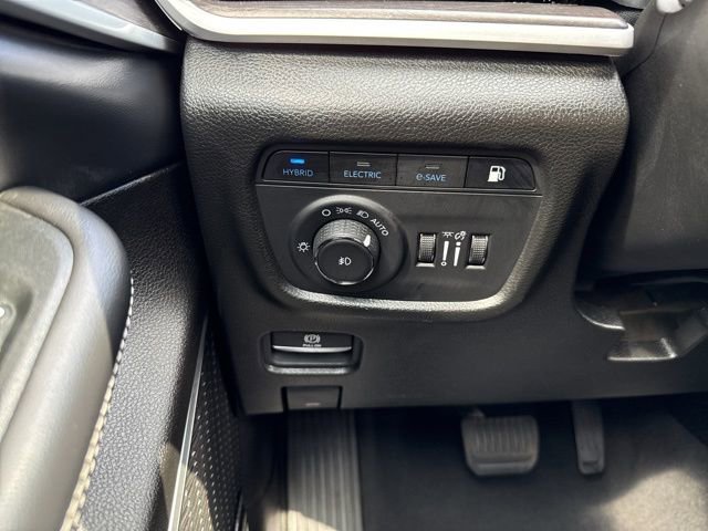 Used 2024 Jeep Grand Cherokee Limited 4xe image 16