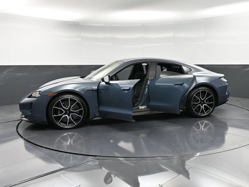 New 2026 Porsche Taycan Turbo S AWD/4WD image 39