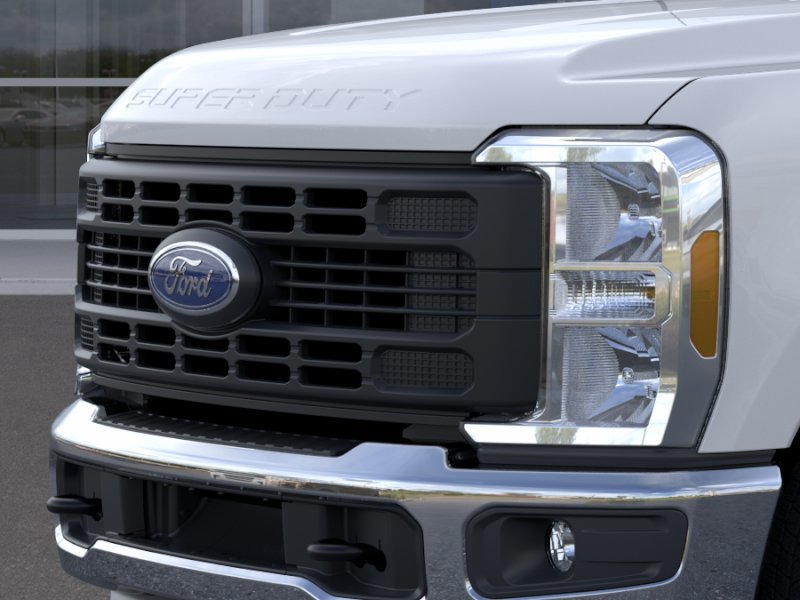 New 2025 Ford F250 XL w/ XL Chrome Package RWD image 39