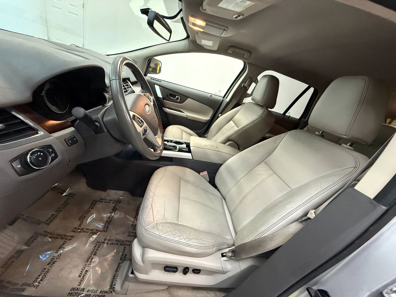 Used 2011 Ford Edge Limited FWD image 16