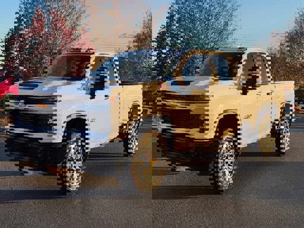 Used 2025 Chevrolet Silverado 2500 Custom w/ Custom Convenience Package image 7