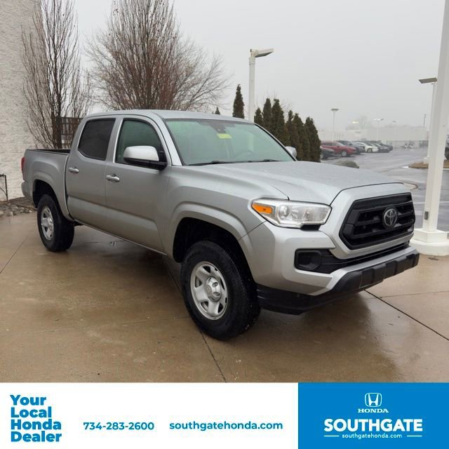 Used 2022 Toyota Tacoma SR image 1