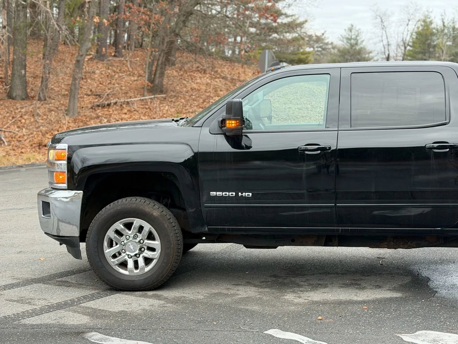 Used 2015 Chevrolet Silverado 3500 LT w/ LT Convenience Package AWD/4WD image 7