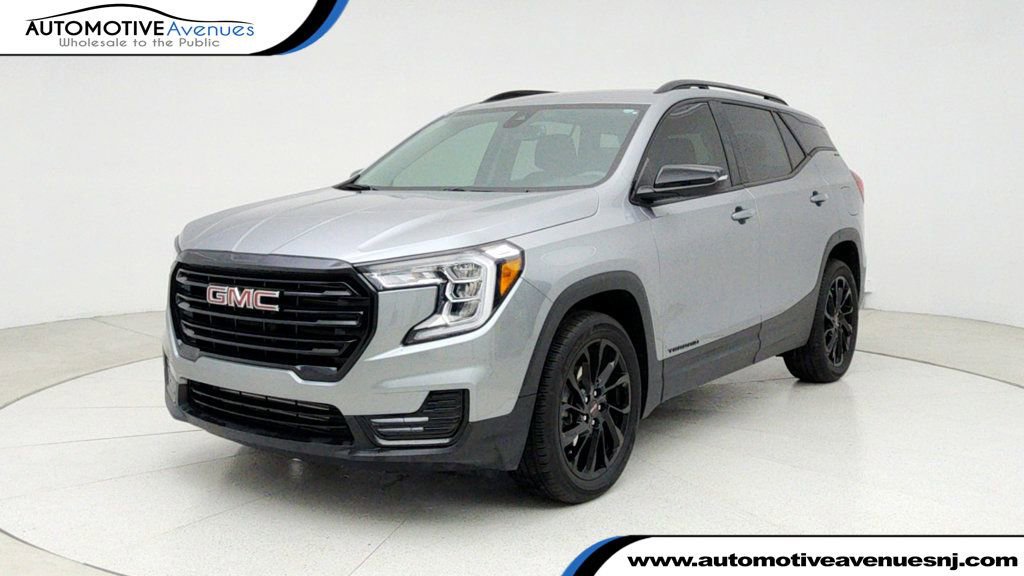 Used 2023 GMC Terrain SLE w/ Driver Convenience Package