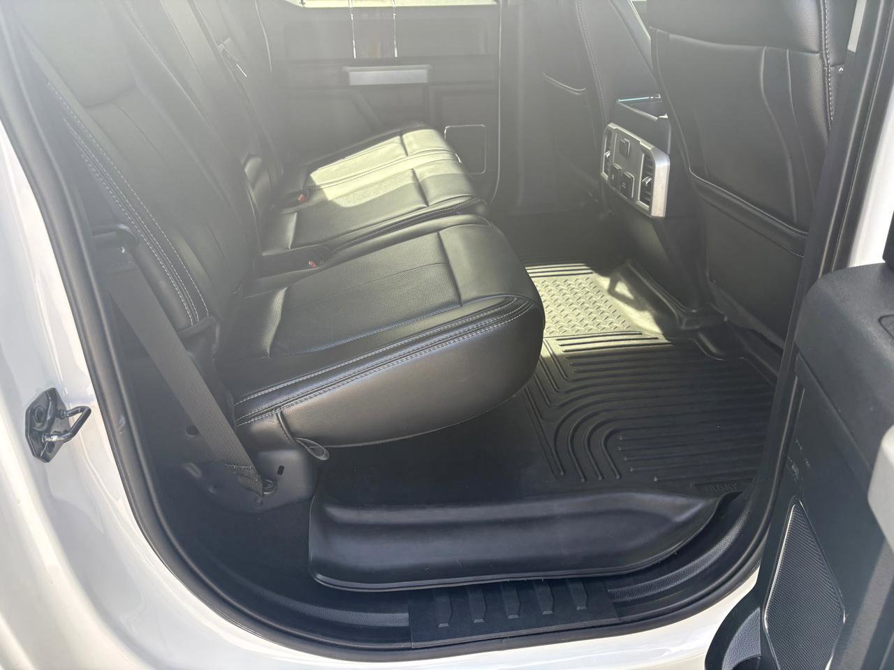 Used 2019 Ford F150 Lariat image 15