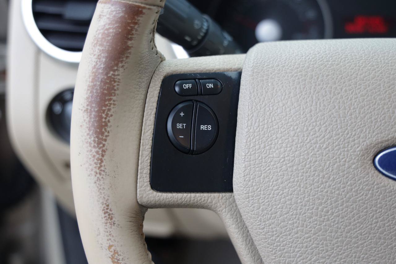 Used 2006 Ford Explorer XLT RWD image 25