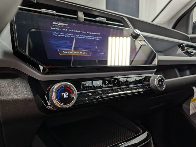 New 2027 Chevrolet Bolt LT w/ Comfort Package FWD image 20