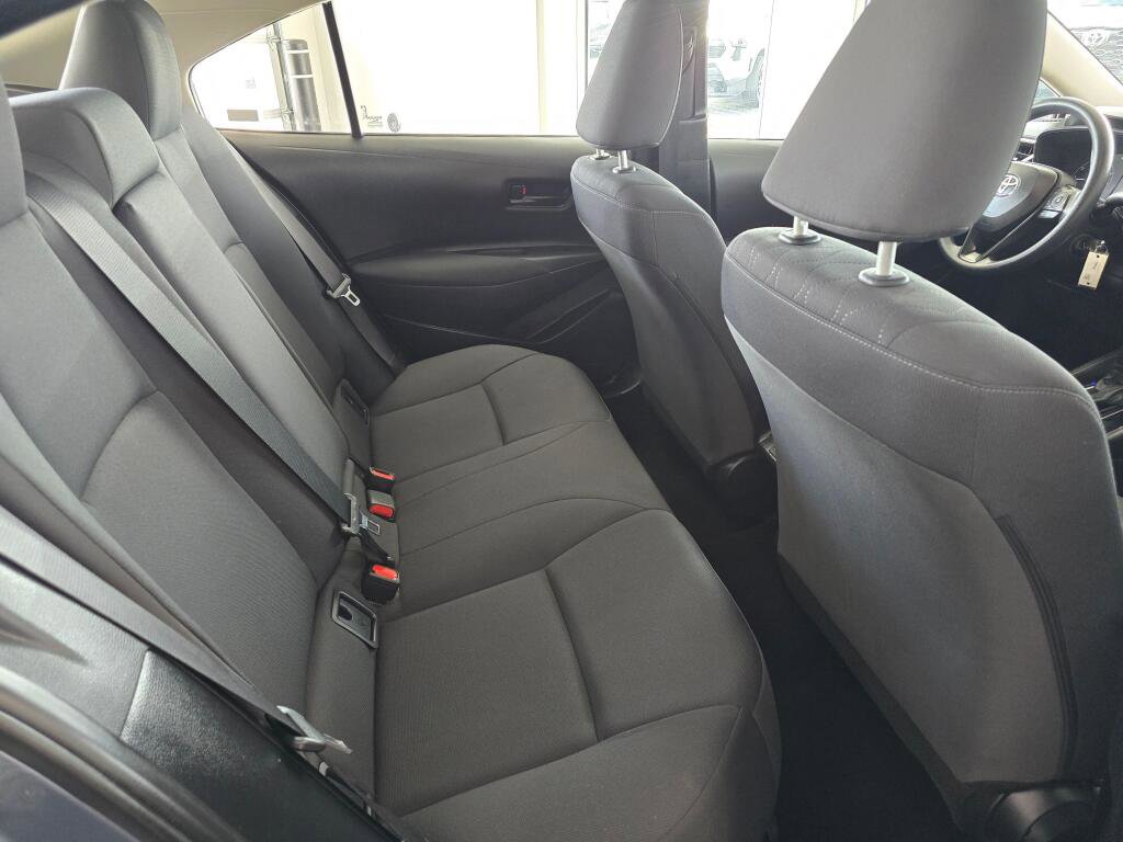 Used 2024 Toyota Corolla LE FWD image 39
