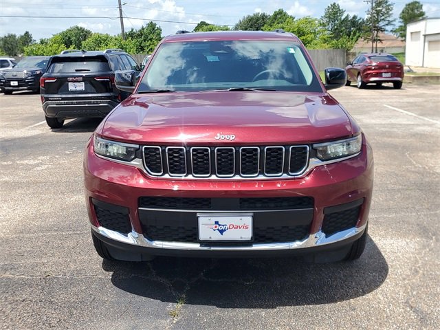 Used 2024 Jeep Grand Cherokee L Laredo image 2