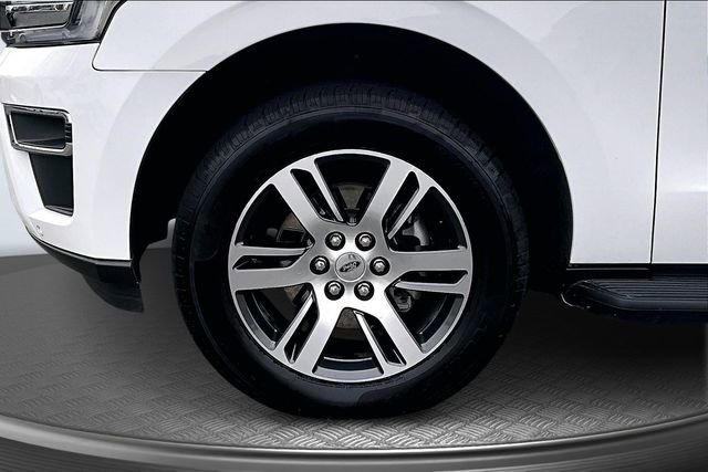 Used 2024 Ford Expedition Max Limited image 35