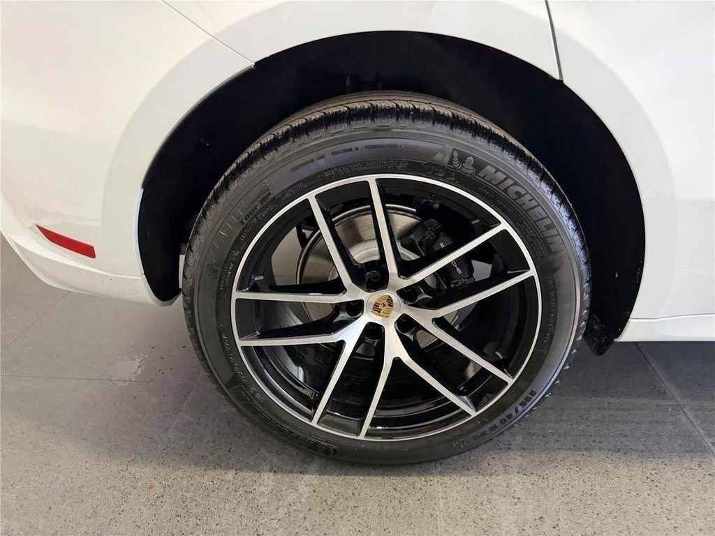 New 2026 Porsche Macan Turbo AWD/4WD image 12