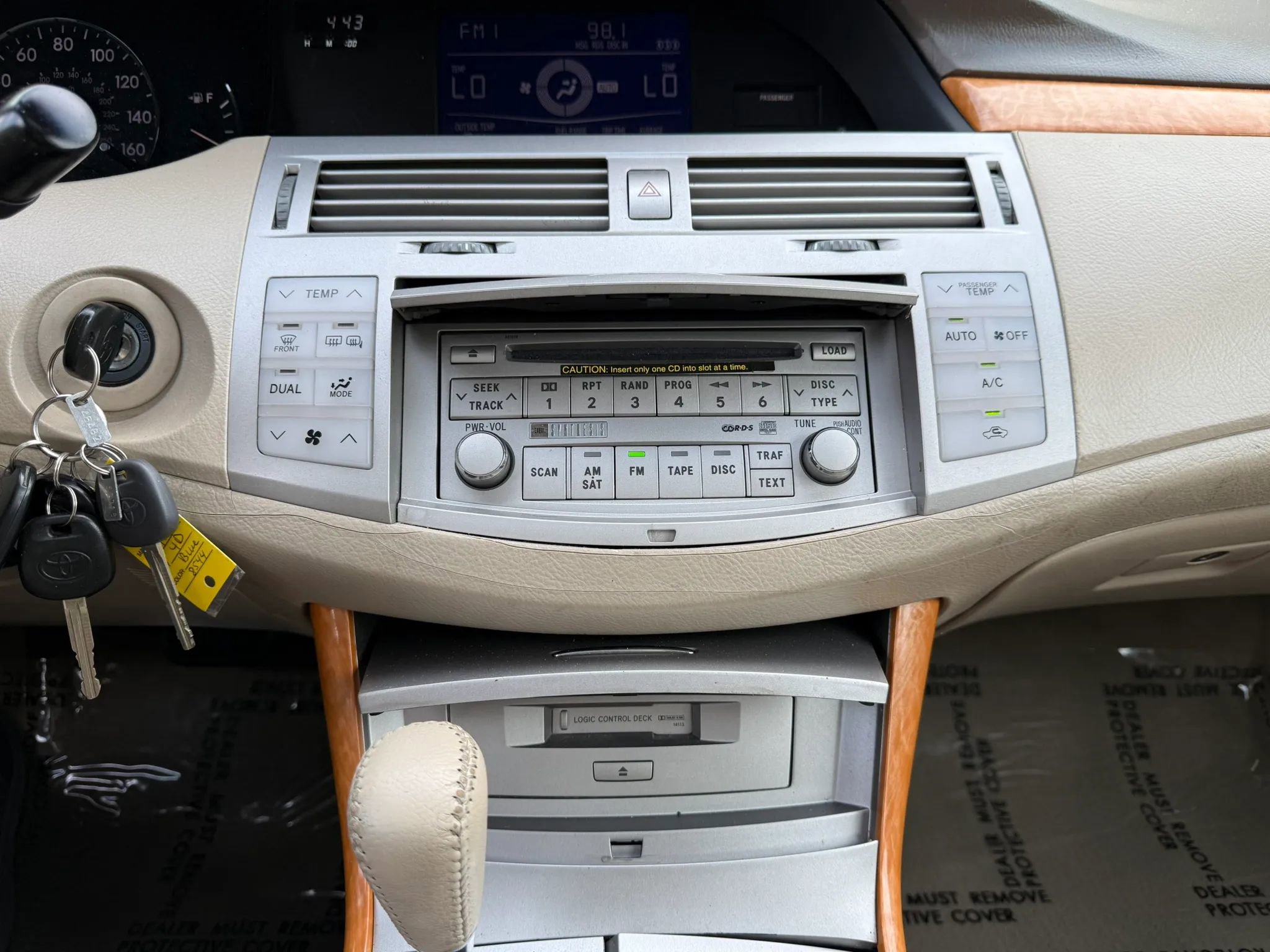 Used 2005 Toyota Avalon XLS FWD image 32
