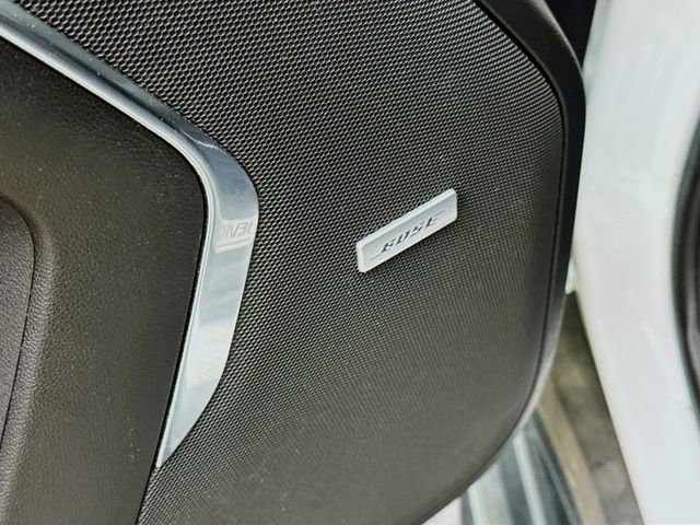 Used 2022 Chevrolet Suburban RST w/ Luxury Package AWD/4WD image 21