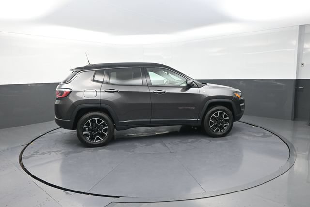 Used 2019 Jeep Compass Trailhawk AWD/4WD image 28