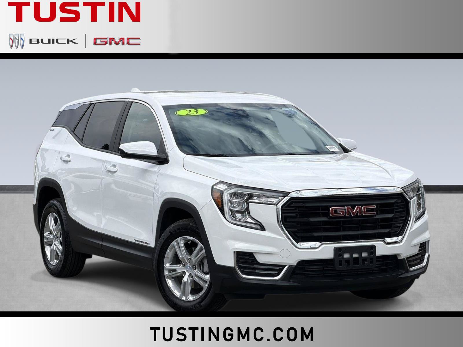Used 2023 GMC Terrain SLE FWD image 1