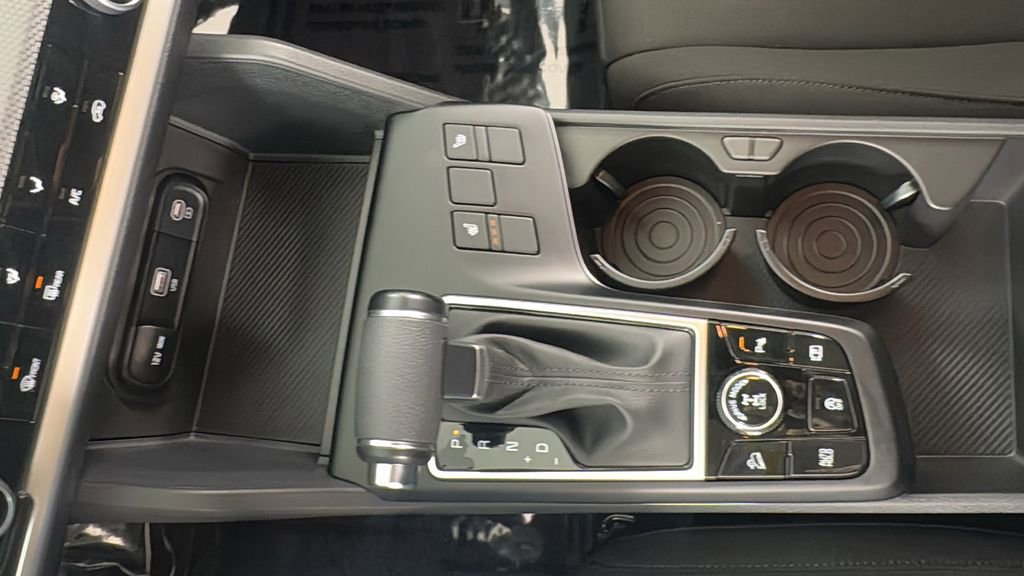 Used 2024 Kia Sportage LX image 28