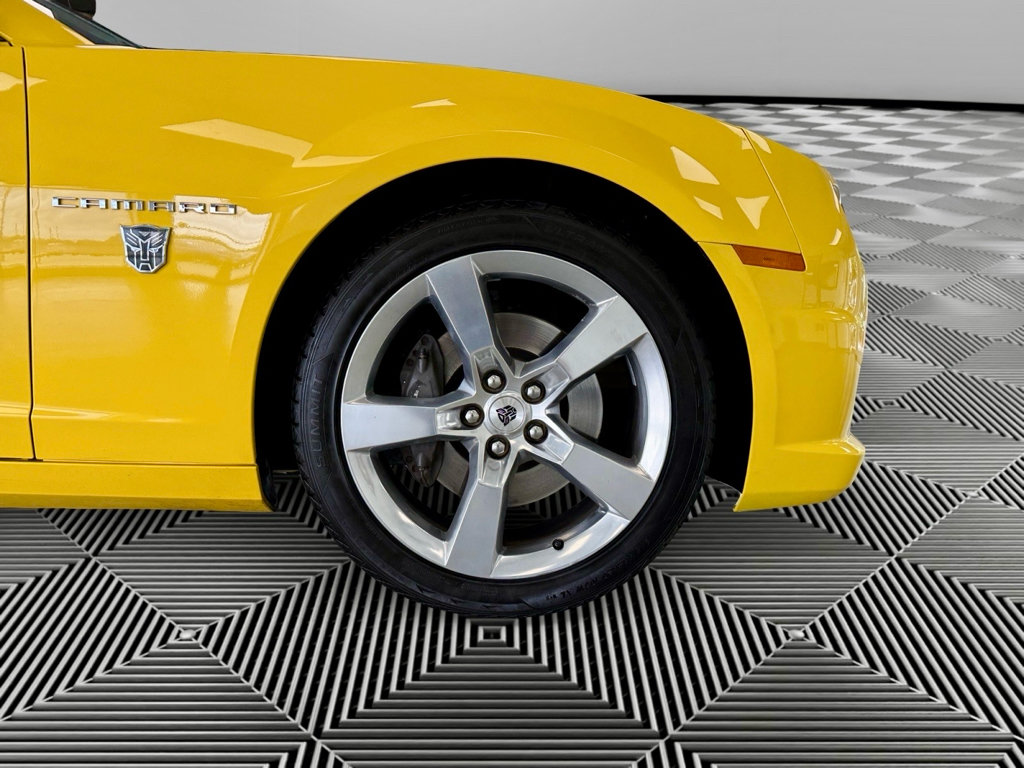 Used 2010 Chevrolet Camaro SS w/ RS Package RWD image 10