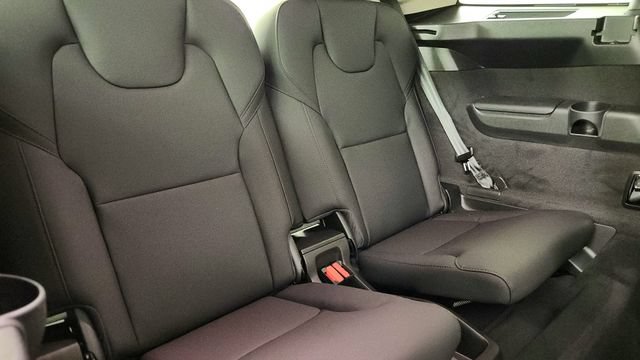 New 2026 Volvo XC90 B5 Core AWD/4WD image 32