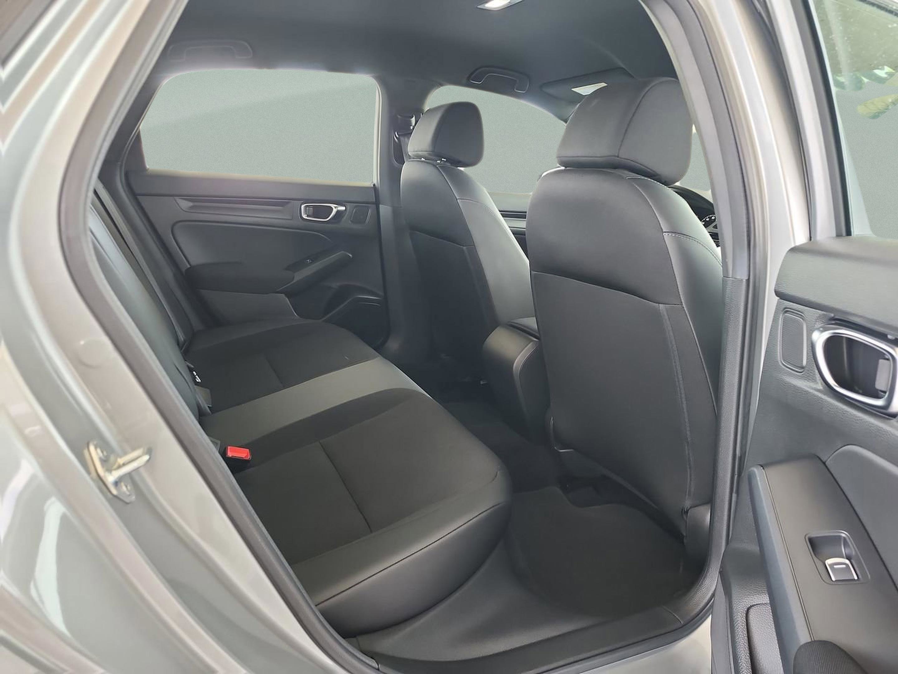 Certified 2025 Honda Civic Sport image 18