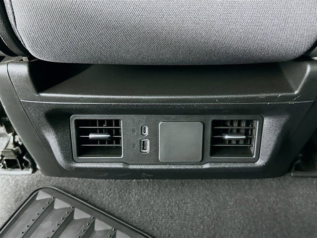 Used 2024 Chevrolet Silverado 1500 Custom RWD image 24