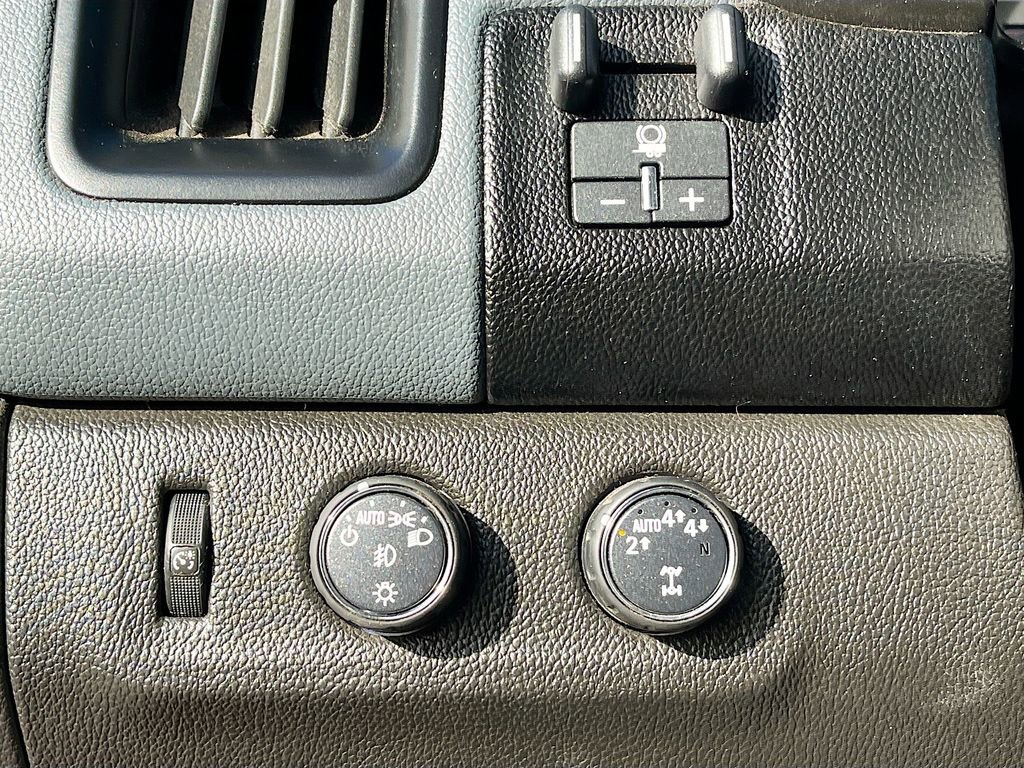 Used 2021 Chevrolet Colorado Z71 AWD/4WD image 10