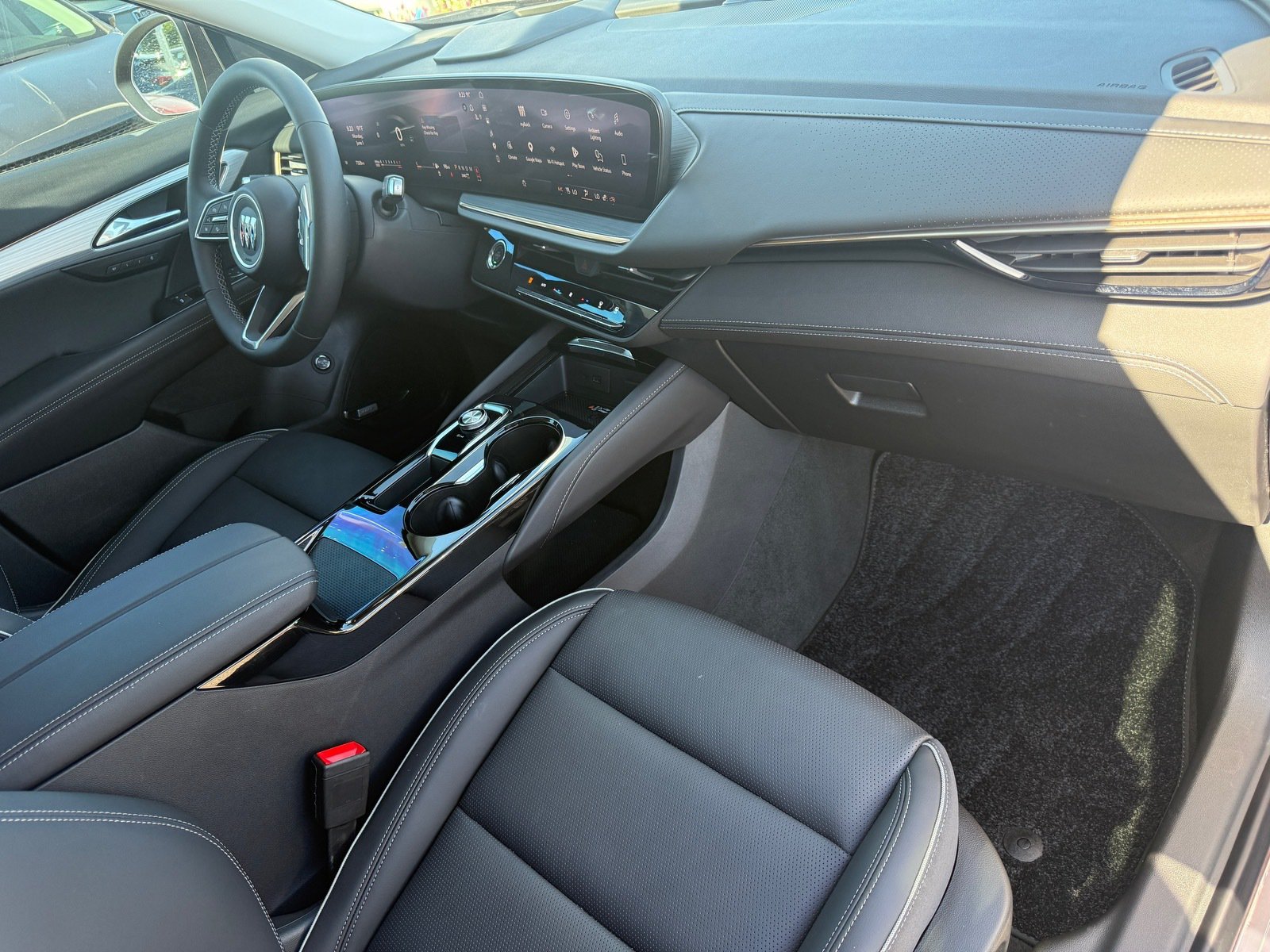 Used 2025 Buick Envision Avenir AWD/4WD image 29