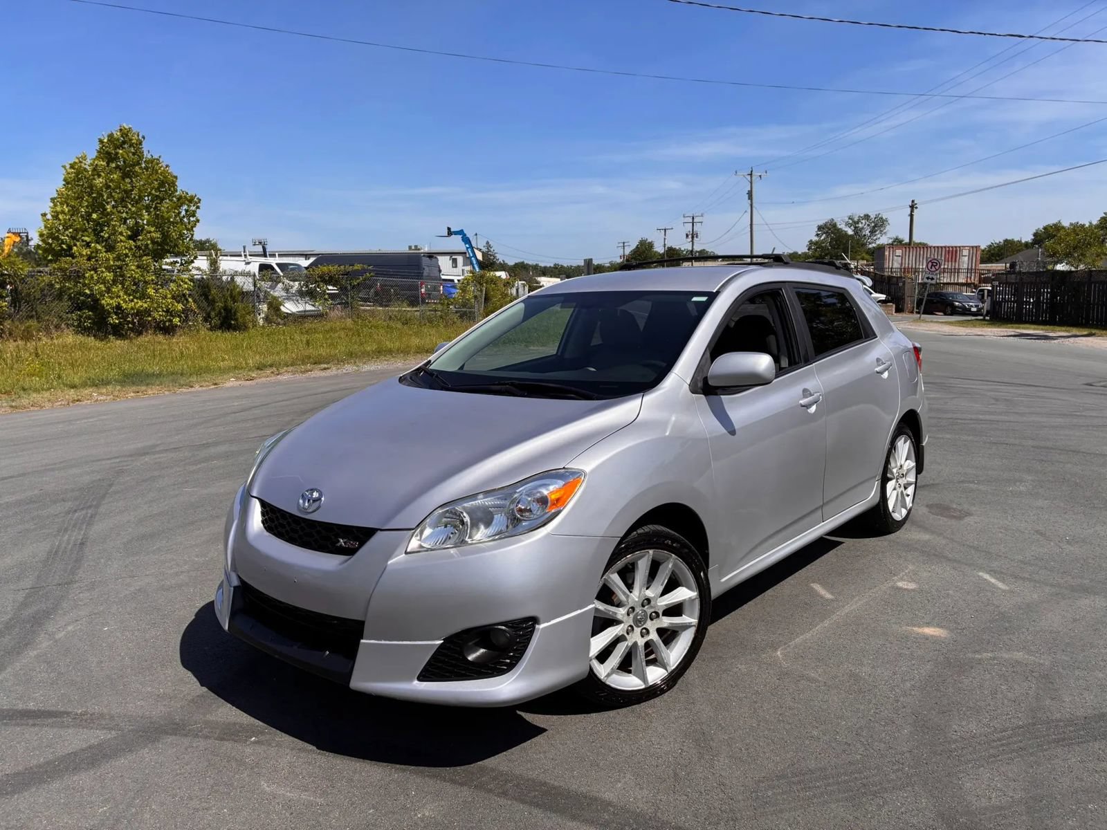Used 2009 Toyota Matrix XRS w/ All Weather Guard Pkg FWD image 3