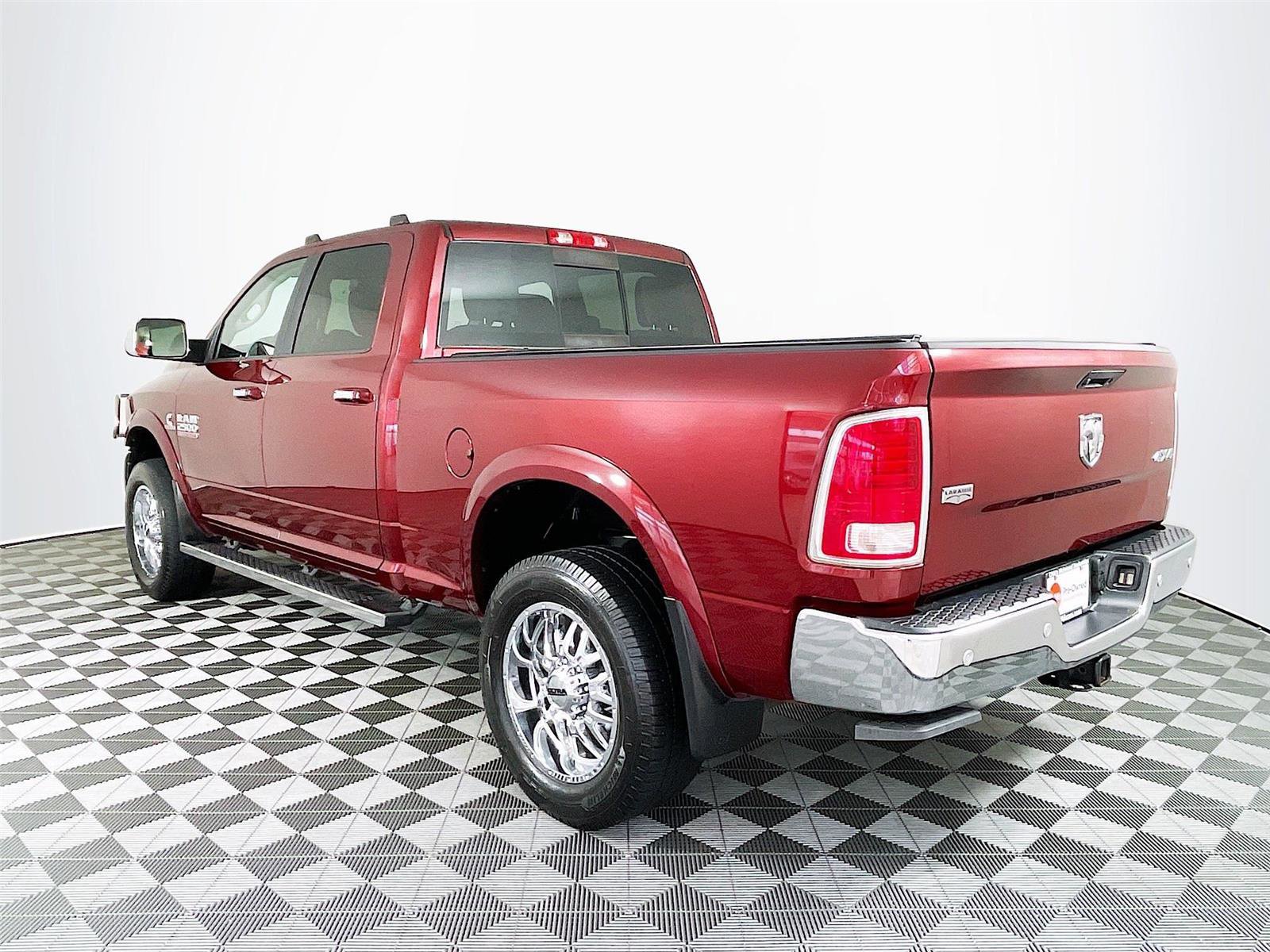 Used 2018 RAM 2500 Laramie w/ Convenience Group image 6