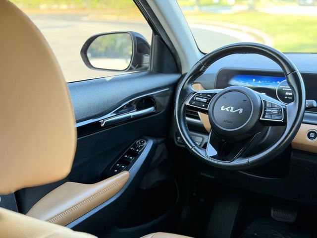 Used 2024 Kia Seltos EX FWD image 34