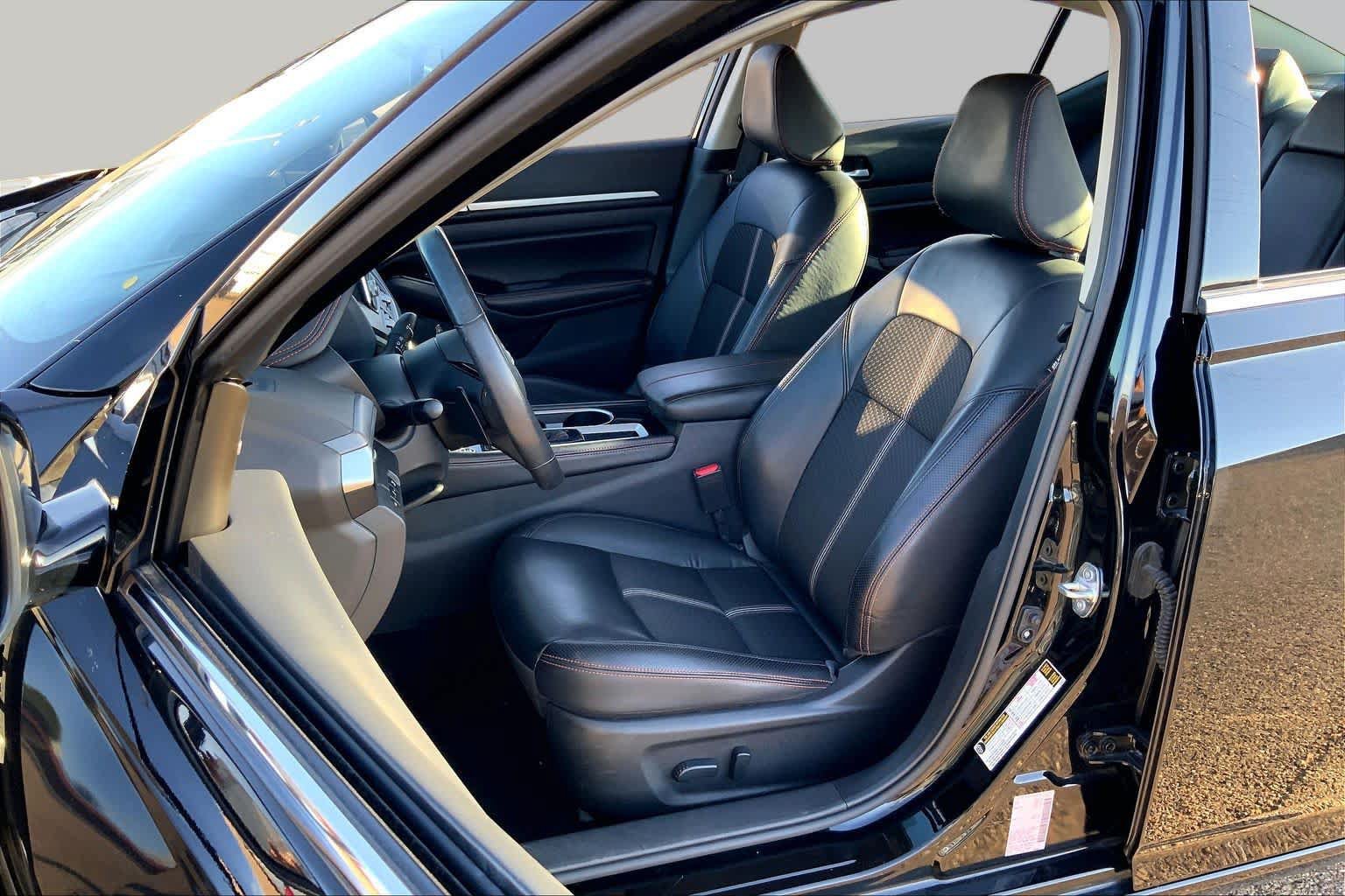Used 2024 Nissan Altima 2.5 SR FWD image 8