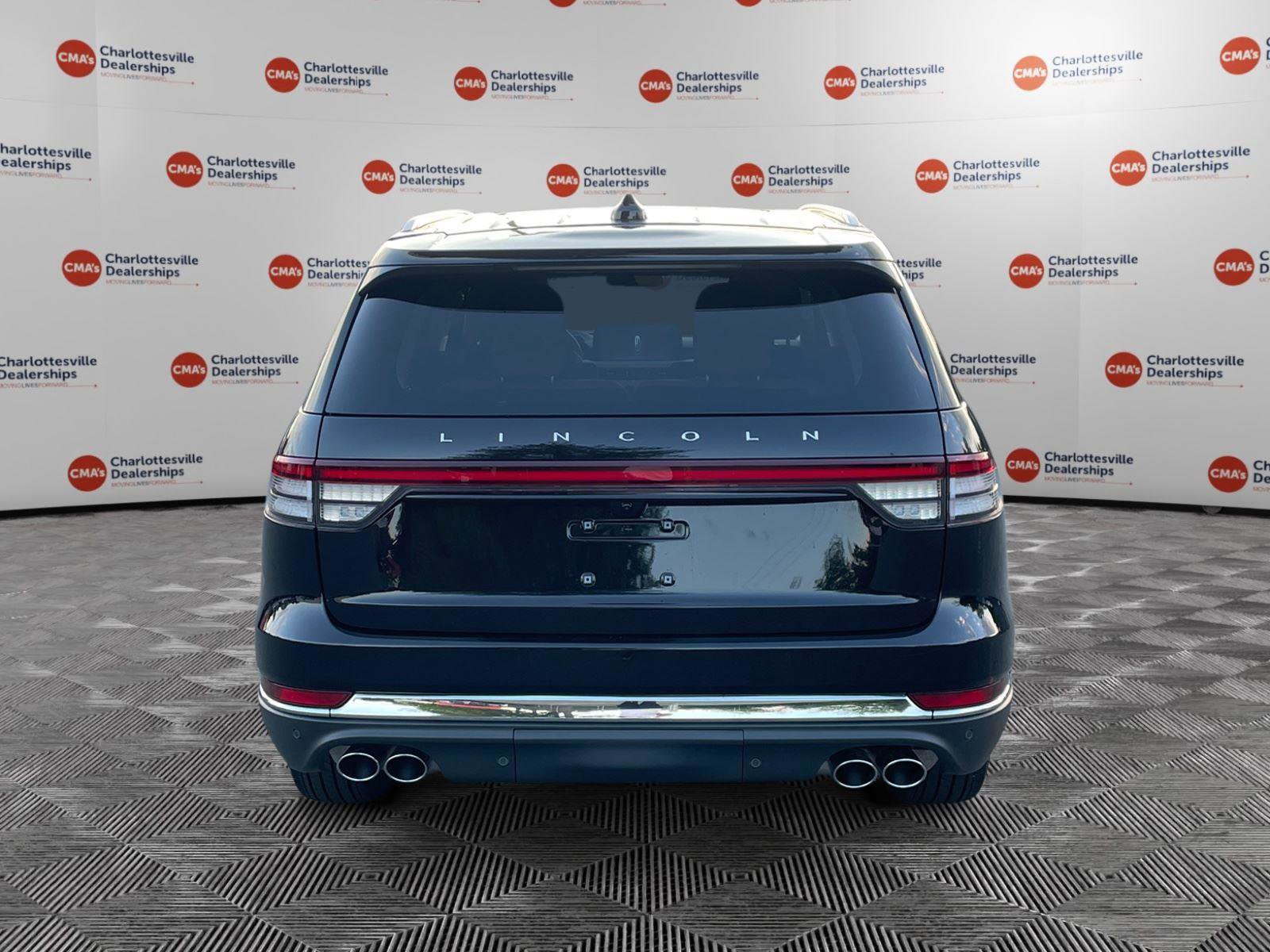 New 2026 Lincoln Aviator AWD image 4
