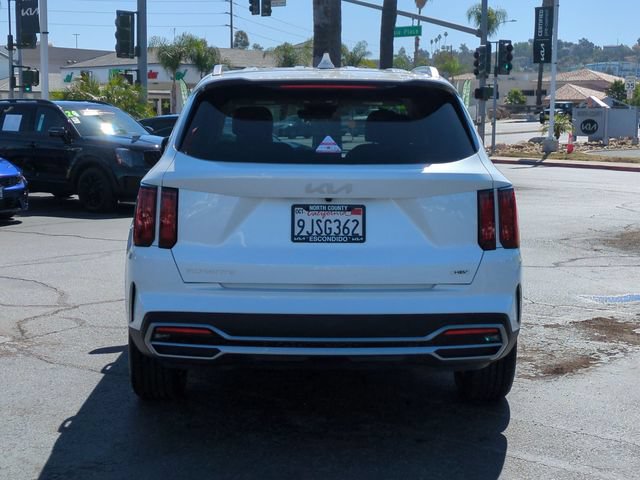 Certified 2023 Kia Sorento EX AWD/4WD image 4
